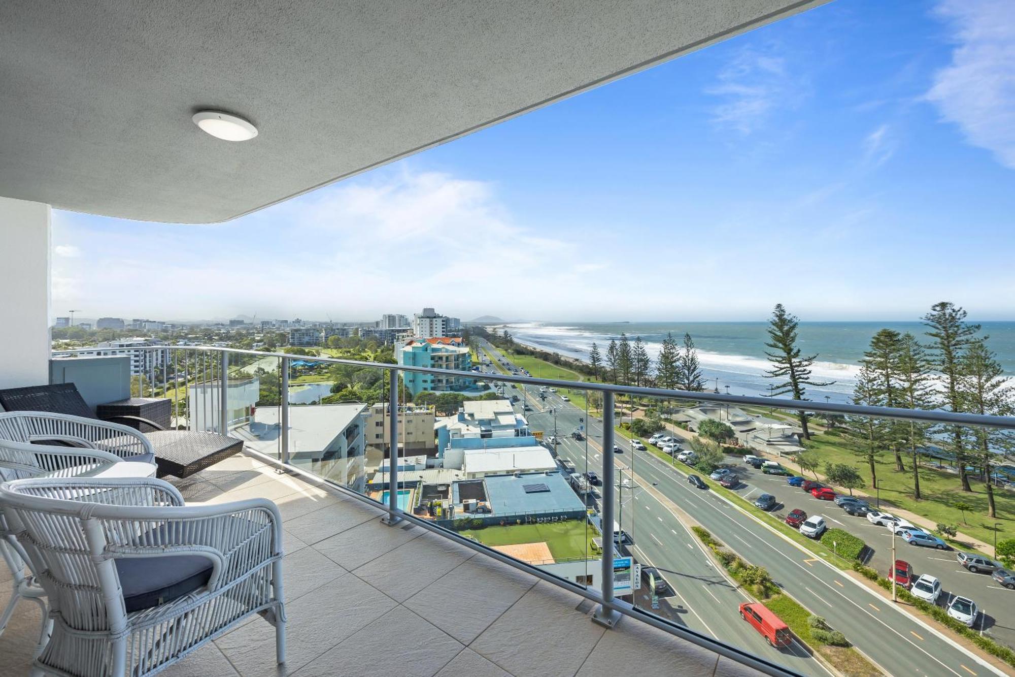 Mandolin Beachfront Resort Alexandra Headland Exteriör bild