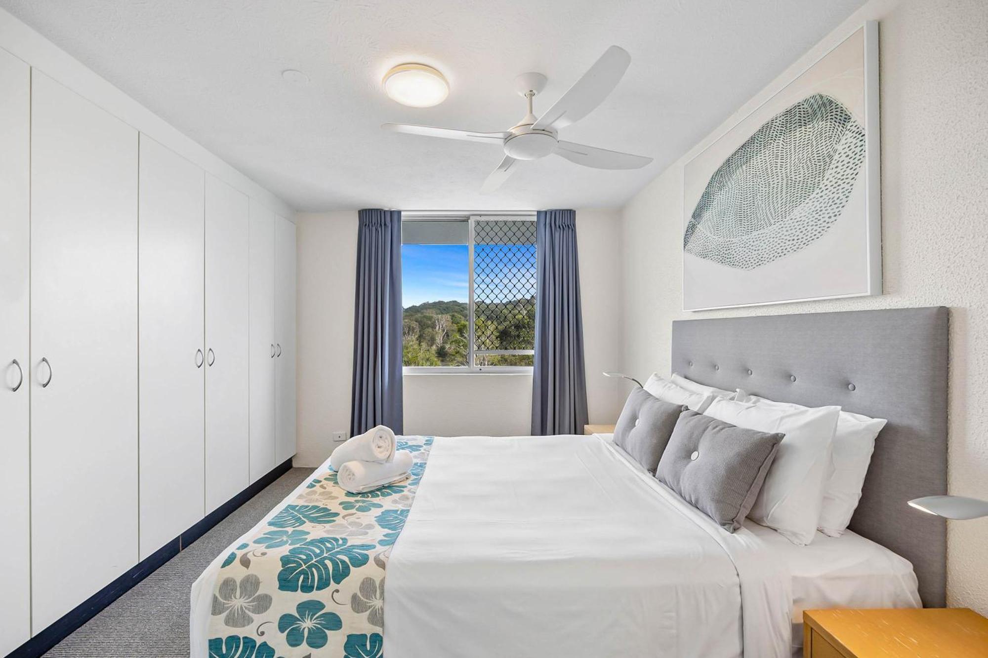 Mandolin Beachfront Resort Alexandra Headland Exteriör bild