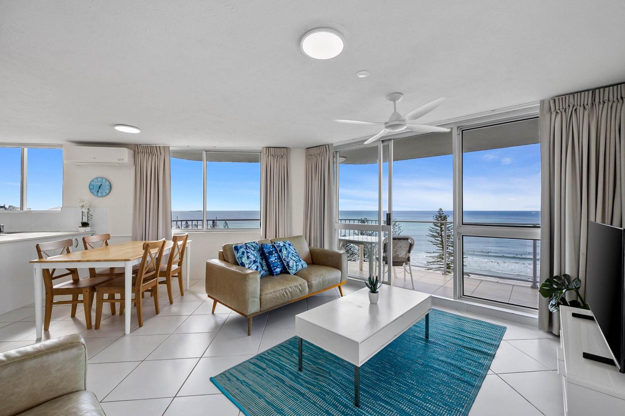 Mandolin Beachfront Resort Alexandra Headland Exteriör bild